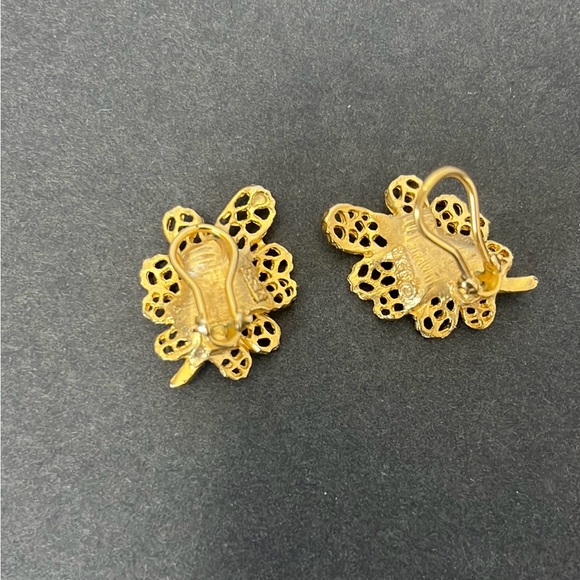 Vintage BSK Gold Tone Leaf Floral Rhinestone Signed Brooch Clip On Earring Set - Picture 7 of 11